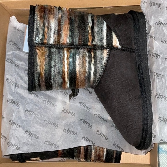 NWT Apres Calla Boots - Picture 3 of 6